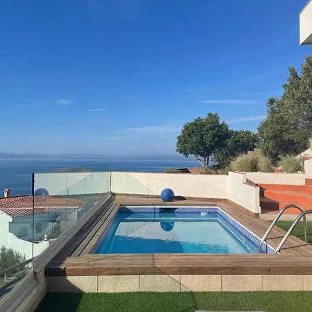 A Canyelles, Piscine Et A Bulles Prives , Vue Panoramique Villa